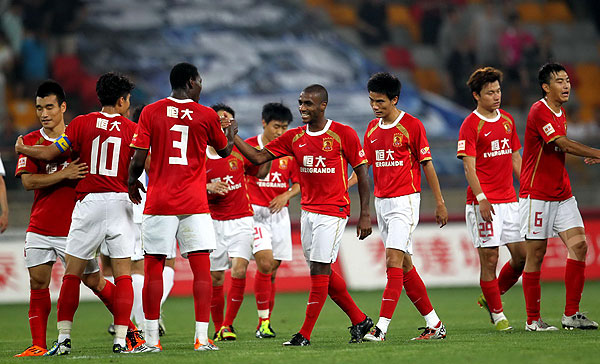 埃迪-豪谈伊萨克：想回到球队训练，你得先证明自己配得上（埃迪-豪：伊萨克若想回归球队训练，必须先证明自己有资格）