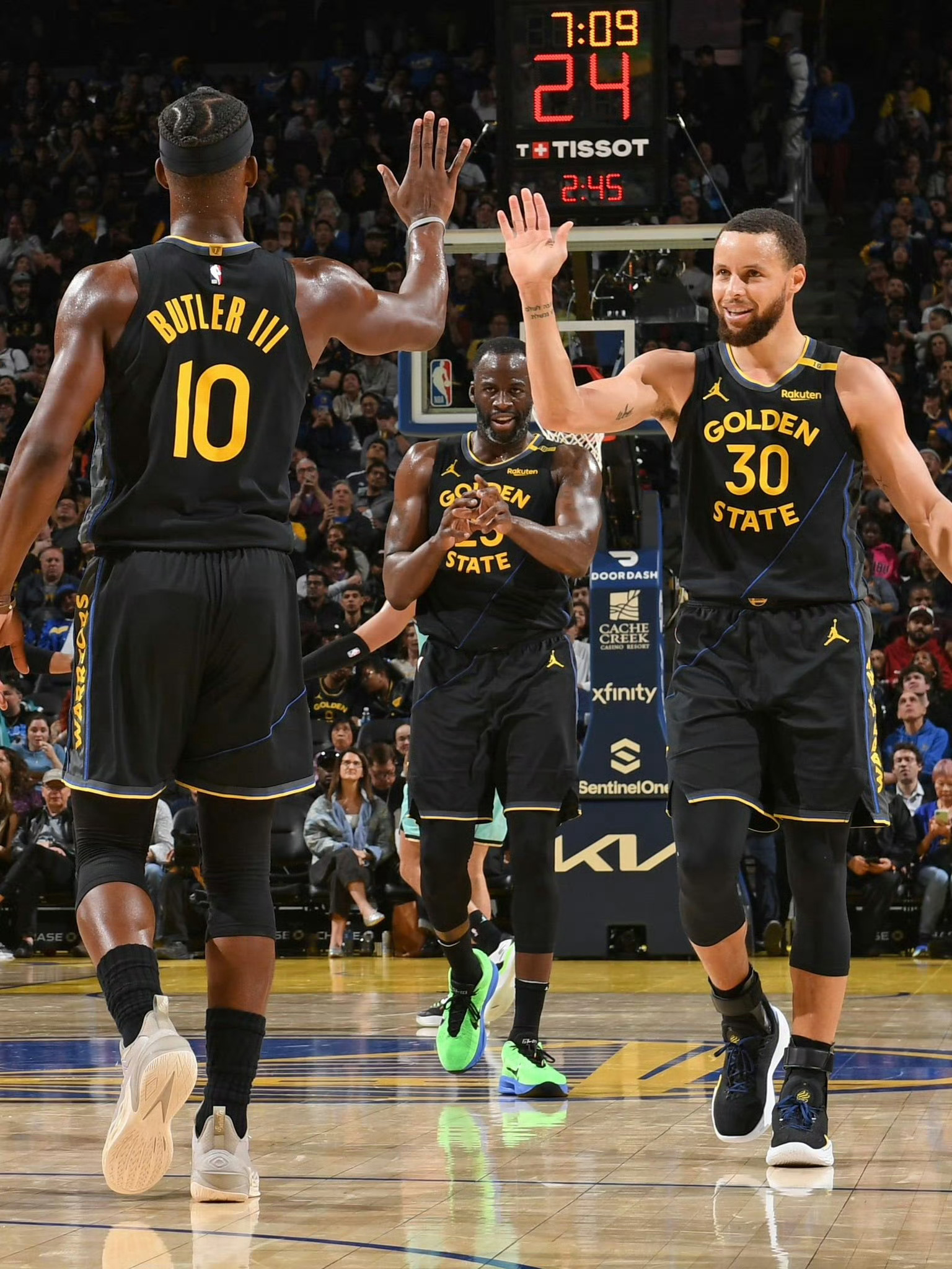 广岛前锋：在艰难的情况下能拿下一场平局很欣慰，感谢远征军（广岛前锋：逆境抢得一分倍感欣慰，向远征球迷致谢）