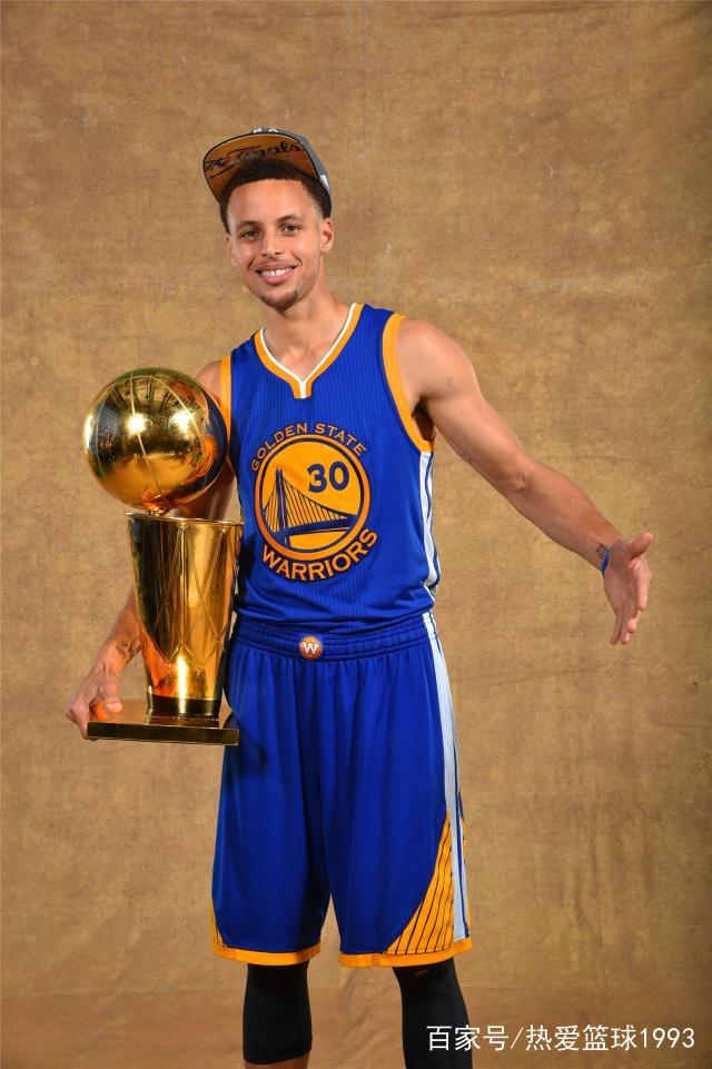 弗里克：没做好逼抢；我们不想用低位防守并靠反击1-0取胜（弗里克：逼抢未到位，我们不想依赖低位防守与反击去拿1-0）