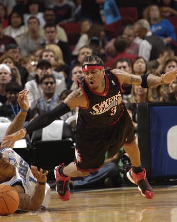 张玉宁：目标是小组出线然后更进一步，我们会全力以赴（张玉宁：小组出线是起点，随后力争更进一步，我们会拼尽全力）