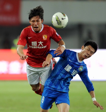 苏亚雷斯：在很多事情上我并不是榜样，我知道也接受这一点（苏亚雷斯：我明白自己在许多方面称不上榜样，并坦然接受这一点）