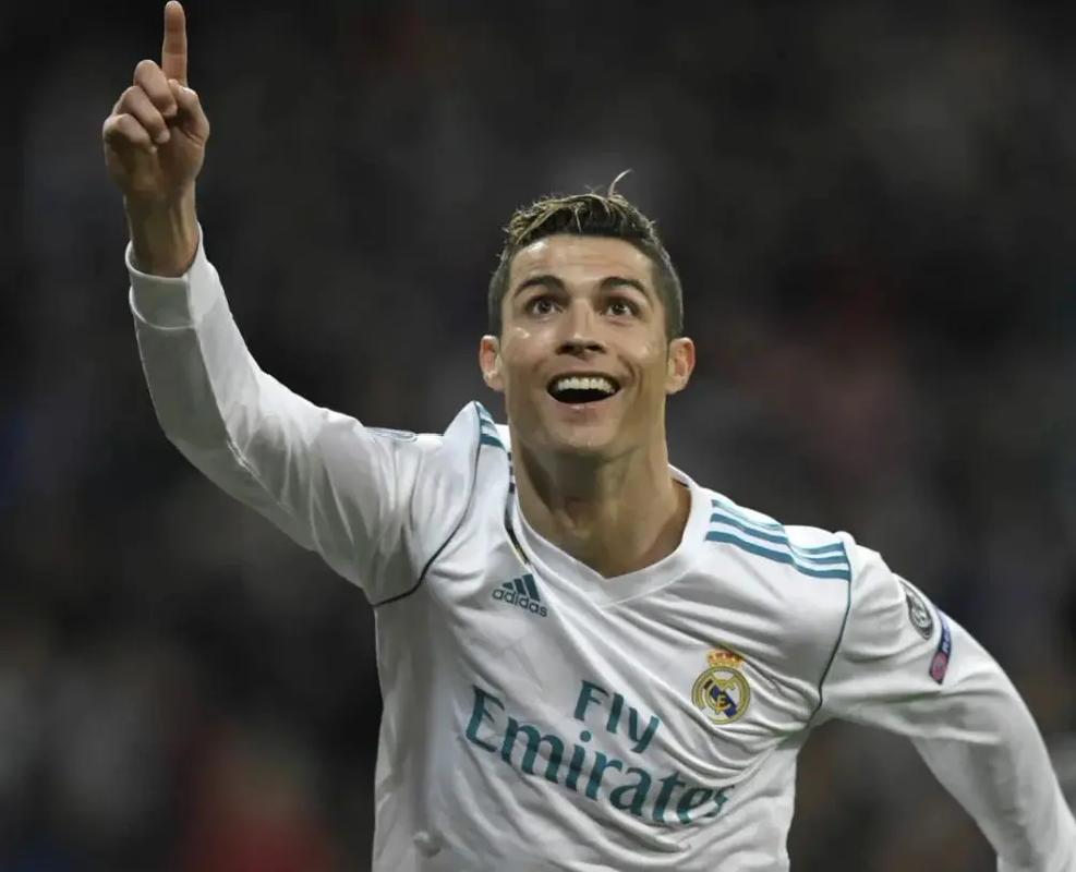 伊萨克数据：上场68分钟1次射门，未能进球，传球11次