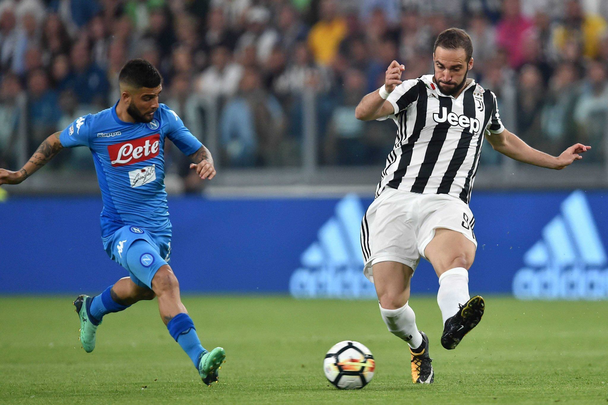 安永佳港队回来状态爆棚，一分钟进球？！新鹏城什么...（安永佳港队复出状态拉满，开场一分钟闪击！新鹏城如何招架？）