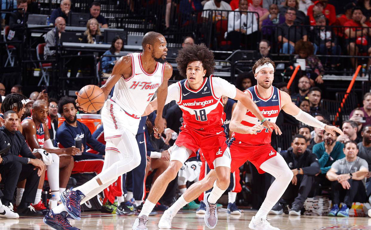 输给米兰后拉齐奥对主裁判不判罚点球不满，决定新闻沉默（负于米兰后，拉齐奥不满主裁未判点球，宣布媒体静默）