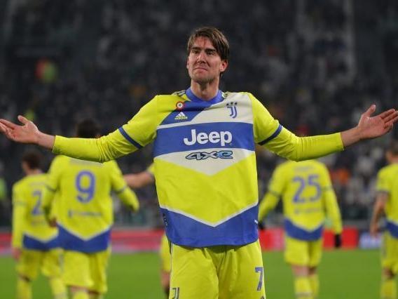 TA分析英格兰队小组赛形势：克罗地亚年龄大、加纳球员有威胁（TA解读英格兰小组前景：克罗地亚阵容老化，加纳球员具威胁）