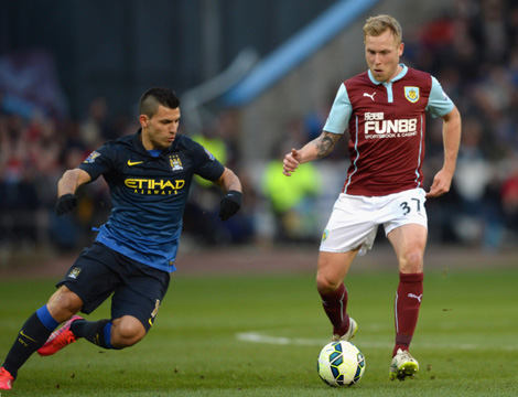 英超前瞻：纽卡斯尔依靠主场抢分，曼城尖刀冲刺百球里程碑（英超前瞻：纽卡主场谋分，曼城锋霸冲击百球大关）